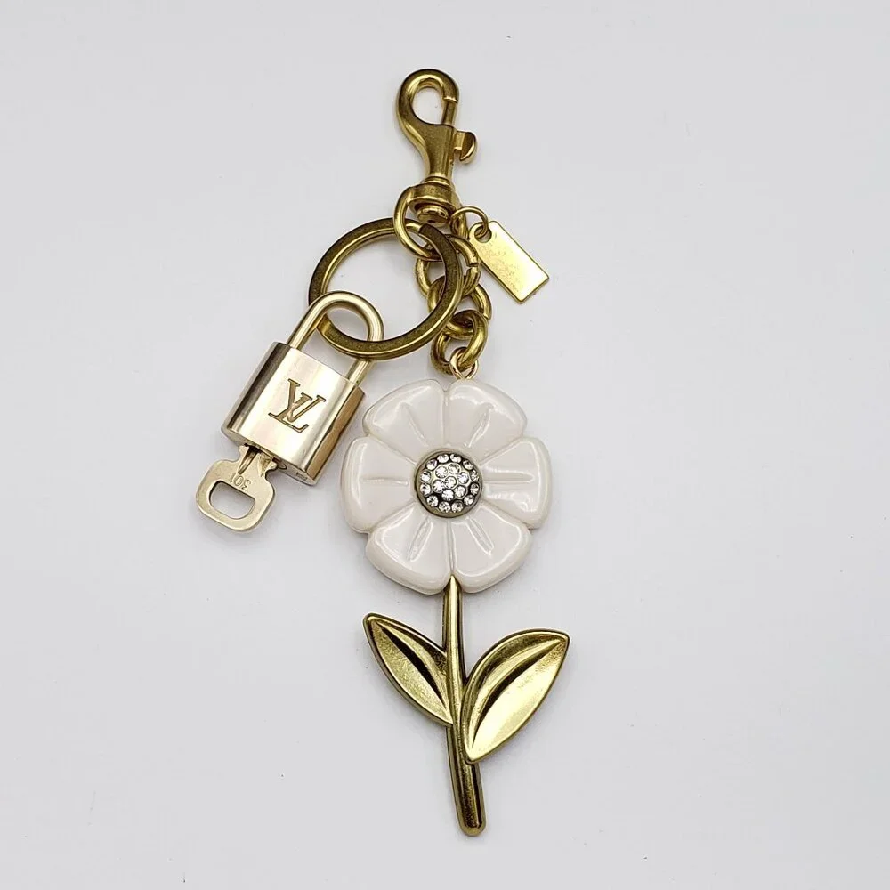 Authentic Louis Vuitton Lock & Key with Unbranded Flower Charm, Keychain - Picture 1 of 11